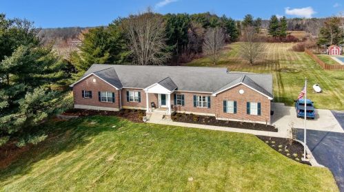 1476 Halpin Rd, Clarksville OH  45113-9730 exterior