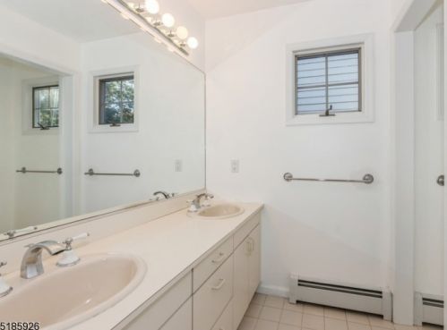 5 Shirewood Dr, Scotch Plains NJ 07076-2513 exterior