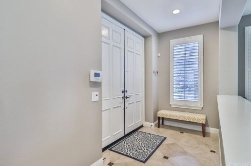 4110 Eagle Flight Dr, Simi Valley CA 93065-0225 exterior