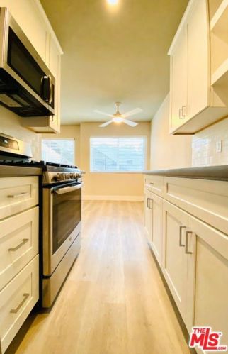 515 Chester St, Glendale CA  91203-1551 exterior