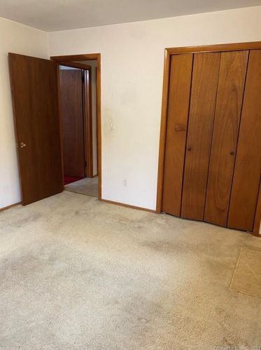 110 Cross Hl Rd, Upper Stepney CT 06468-2355 exterior