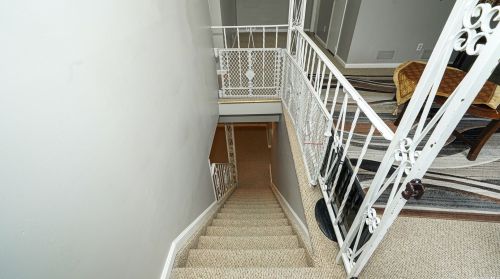 11 Blossom Ave, Holtsville NY  11742-1704 exterior