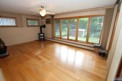 434 Harristown Rd, Ridgewood NJ  07452-2836 exterior