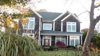 224 Ocean Ave, Bay Port, NY 11705-2216