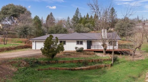 126 Apple Blossom Dr, Vallecito, CA 95247-9302