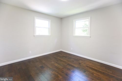 1396 Harris Rd, Dresher PA  19025-1104 exterior