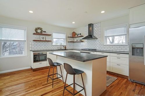 166 Harding Ave, White Plains NY  10606-1309 exterior