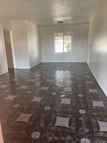 705 Thorson Ave, Compton, CA 90221-2437