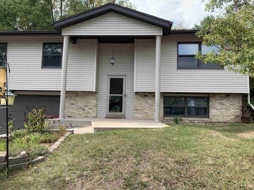 663 Hiawatha Trl, Waterloo, WI 53594-1016