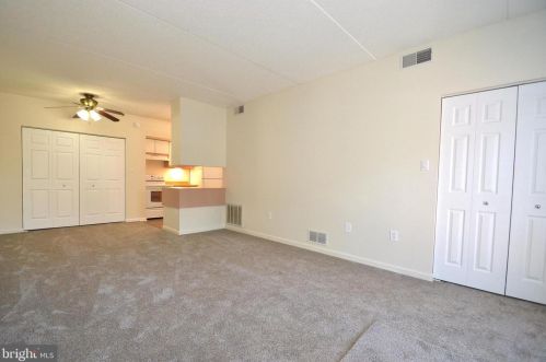 905 Cherrington Dr, Harrisburg PA  17110-9493 exterior