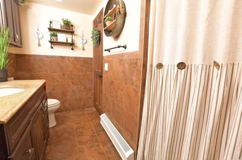 43 Madeline Rd, Panamoka NY  11961-2943 exterior