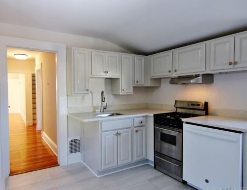 11 2nd St, Stamford CT  06901-5104 exterior