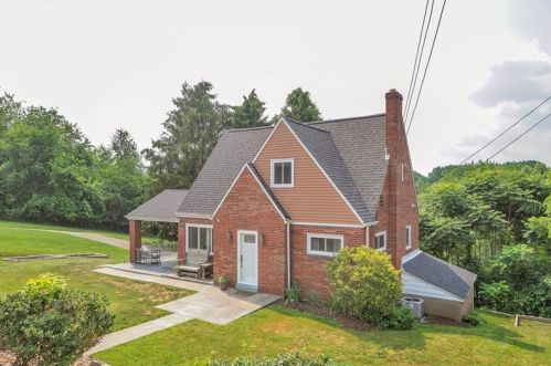464 Irwin Ln, Pittsburgh, PA 15212-1124