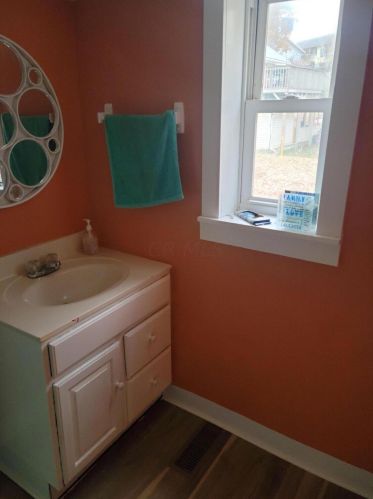 357 Oak St, Zanesville OH  43701-4232 exterior