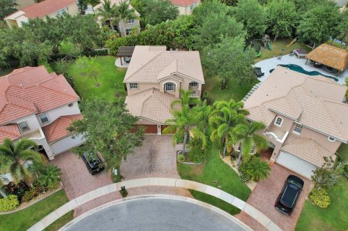 7859 Emerald Winds Cir, Boynton Beach, FL 33473-7835