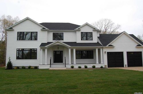 4 Humphrey St, West Hampton Beach, NY 11978-2034