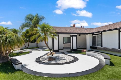 9958 Halberns Blvd, Santee CA  92071-1438 exterior