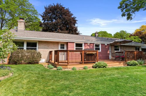 1015 121, Milwaukee WI 53226-3309 exterior