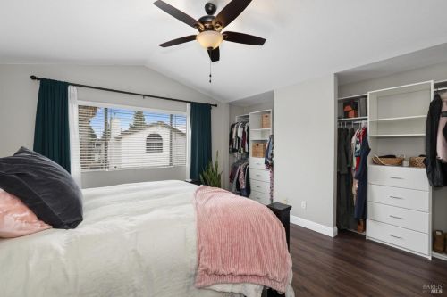 912 Celestine Cir, Vacaville CA  95687-7852 exterior