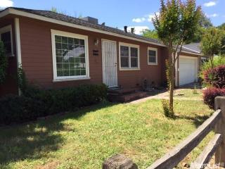 6184 8th Ave, Sacramento, CA 95820-1815
