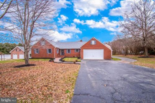 1948 Mccoy Rd, Bear, DE 19701-1915