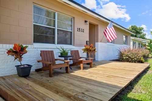 1532 Ormond Ave, Apopka, FL 32703-4631
