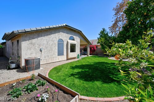 6409 Wahalla Ln, Glendale AZ 85308-5579 exterior