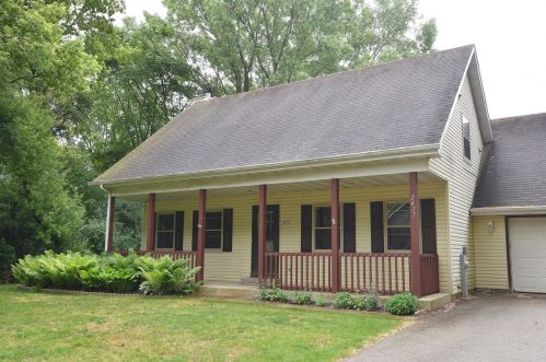 2417 Wallace Lake Rd, West Bend WI  53090-1152 exterior
