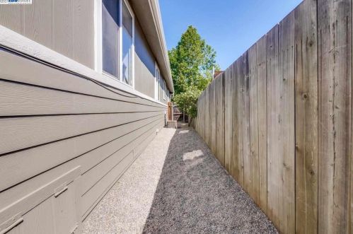 503 Willow Ave, Hayward CA  94541-2424 exterior