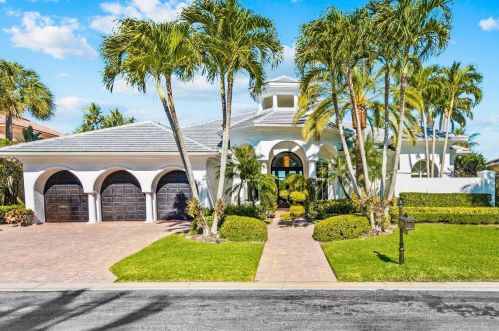 105 Playa Rienta Way, West Palm Beach, FL 33418-6210
