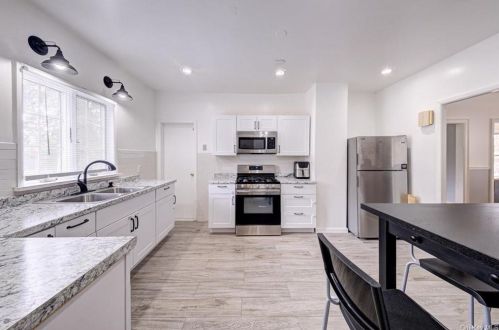 24 Orchard St, Marlborough NY  12542-6149 exterior