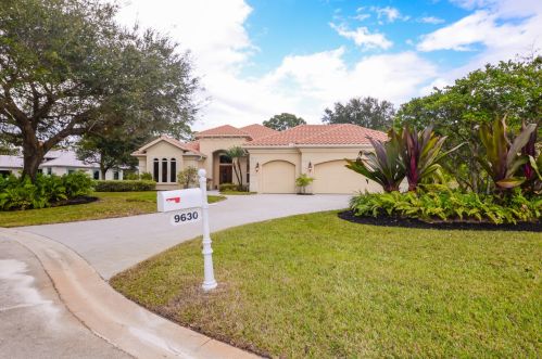 9630 Fairwood Ct, Fort Pierce, FL 34986-3250