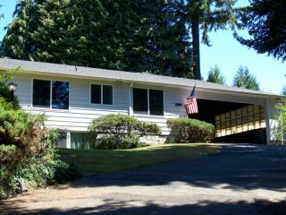 6406 Hillcrest Dr, Lakewood, WA 98499-1120