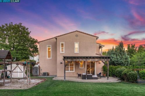 1040 Zebrina Way, San Ramon CA  94582-5209 exterior