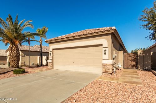 10826 Piute Ave, Sun City, AZ 85373-3384