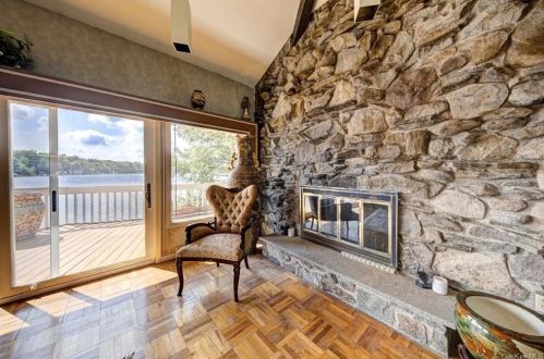 44 Overlook Rd, Rock Hill NY  12775-6208 exterior