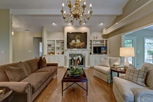 71 White Clover Ln, Highlands, NC 28741-8208