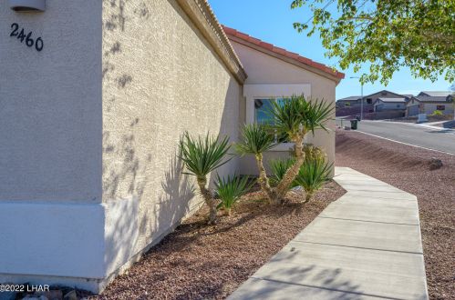 2460 Topanga Dr, Bullhead City AZ  86442-8466 exterior