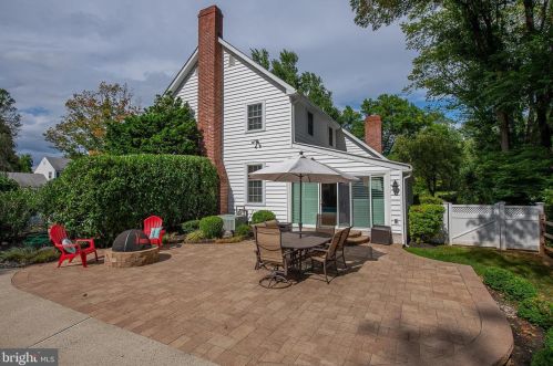 614 Westwind Dr, Berwyn PA  19312-1144 exterior