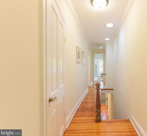 23 7 St, Washington DC 20003-4419 exterior