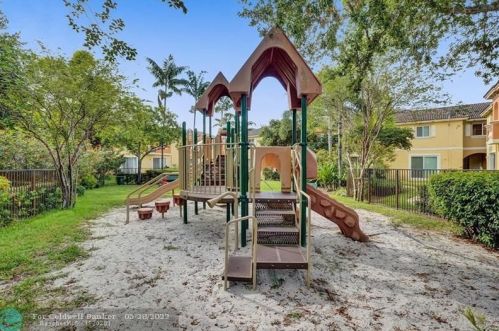 8905 18 St, Hollywood FL 33028-1734 exterior
