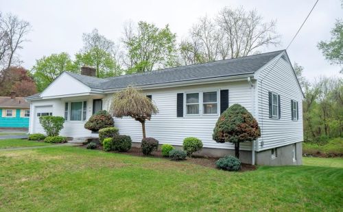 59 Pichette Blvd, Woonsocket, RI 02895-3930