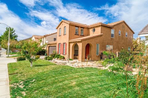 5817 Avenue, Lancaster CA 93535-7846 exterior