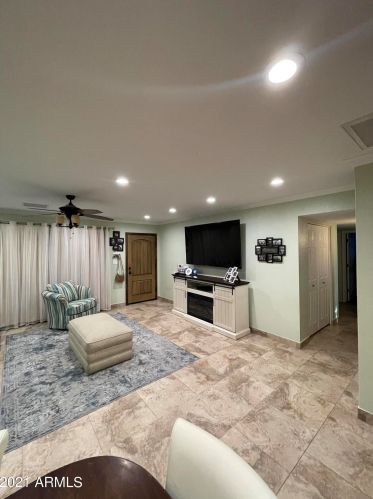 760 Meadows Dr, Chandler AZ 85224-8662 exterior