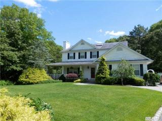 41 Bergers Ct, Yaphank, NY 11980-1518