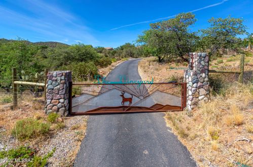 95 La Mariposa St, Oracle, AZ