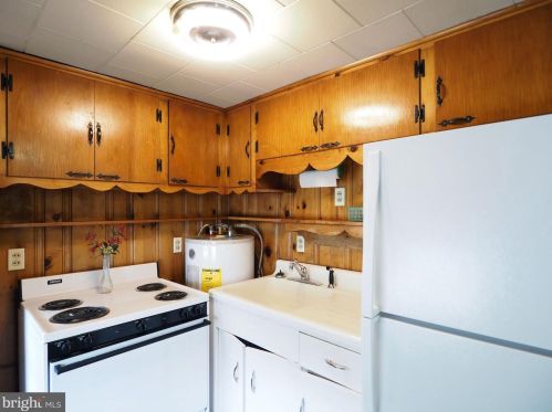 326 Liberty St, Charles Town WV  25414-1828 exterior