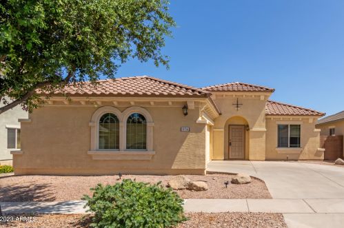 874 Waterview Pl, Chandler, AZ 85249-6929