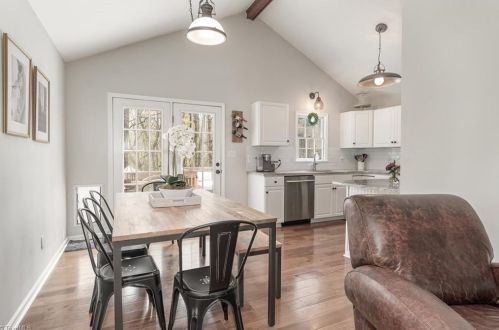 2704 Bardwell Rd, Greensboro NC  27410-8259 exterior