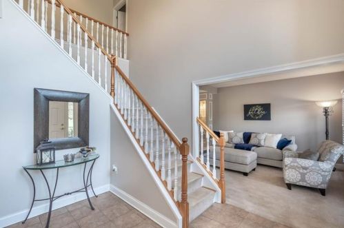2073 Breezewood Dr, Canonsburg, PA 15317-6502
